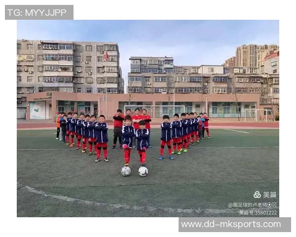 足球校本课程的创新实践与发展路径研究探讨